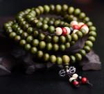 mala 108 perles bois de santal vert - univers tibet